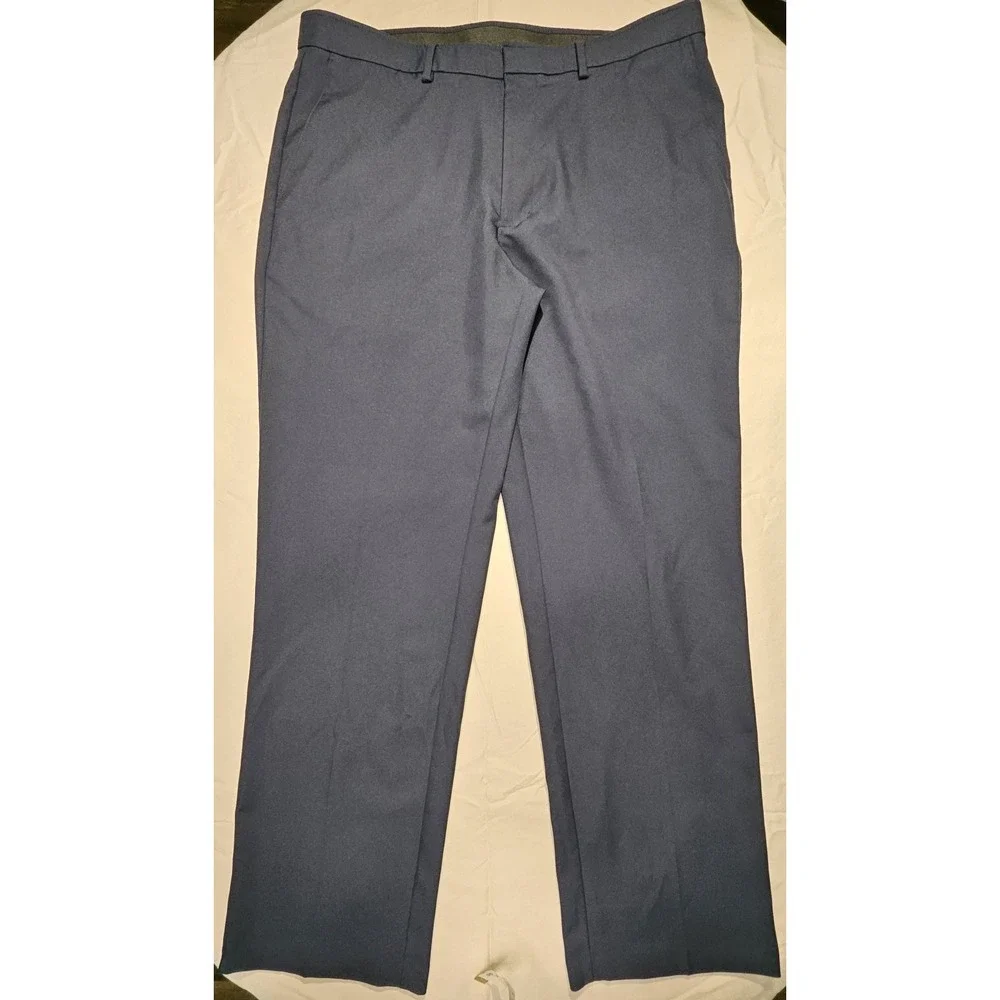 Haggar Standards Mens 38x32 Blue Dress Pants Straight Fit Super Flex Waistband